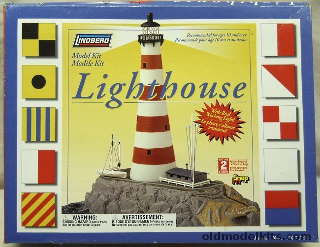 Lindberg 1/48 Operating Lighthouse - Battery Operated, 70779 plastic model kit
